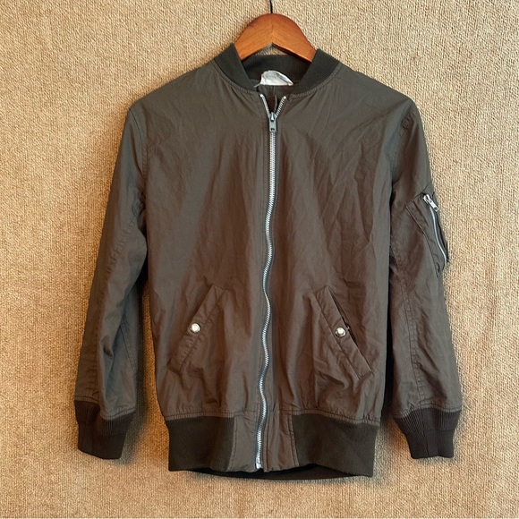 NWOT Vestique Women’s Bomber Jacket size small - Picture 1 of 12